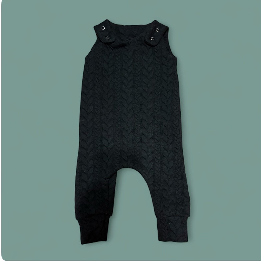 Tiny Tots Togs Cable Knit Grow With Me Romper Size: 3 months to 18 months